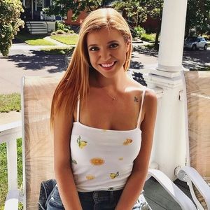 Meet your Posher, Phoebe